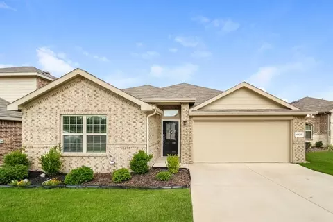 6825 Waterhill Ln, Fort Worth, TX 76179
