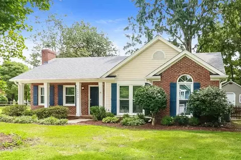 14049 Kedleston Rd, Huntersville, NC 28078
