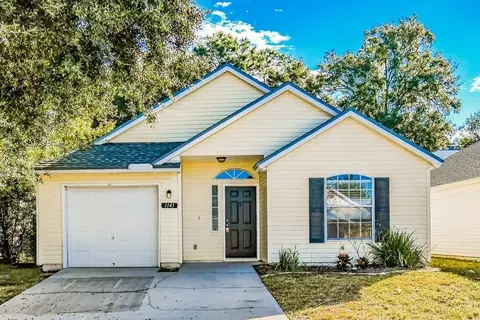 1141 Brookwood Bluff Rd E, Jacksonville, FL 32225