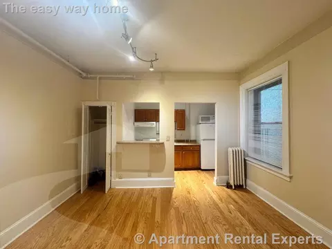 888 Massachusetts Ave #215, Cambridge, MA 02139