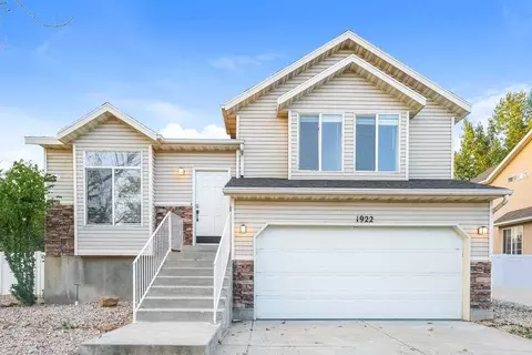 1922 W Quarter Horse Ave, Salt Lake City, UT 84116