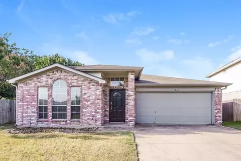7900 Flowertree Ct, Fort Worth, TX 76137