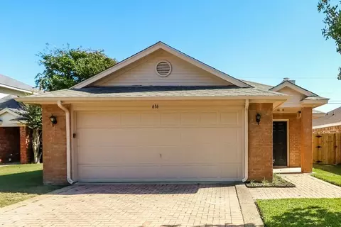 616 Alabaster Pl, Cedar Hill, TX 75104