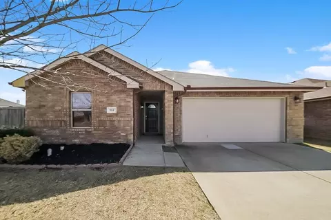 901 Newberry Trl, Fort Worth, TX 76120
