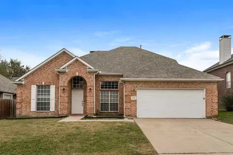 2805 Alcot Ln, Grand Prairie, TX 75052