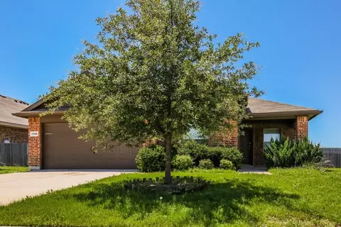1700 Kings Glen Ln, Fort Worth, TX 76140