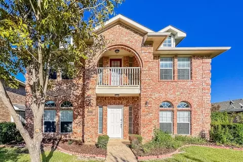 6902 Graham Dr, Rowlett, TX 75089