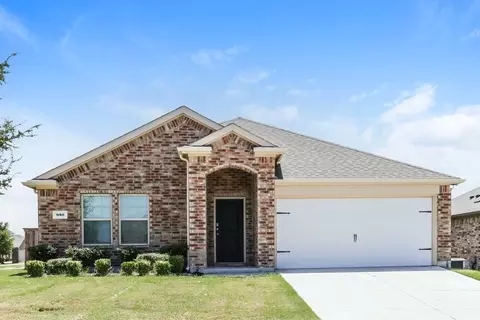 980 Alton Dr, Aubrey, TX 76227