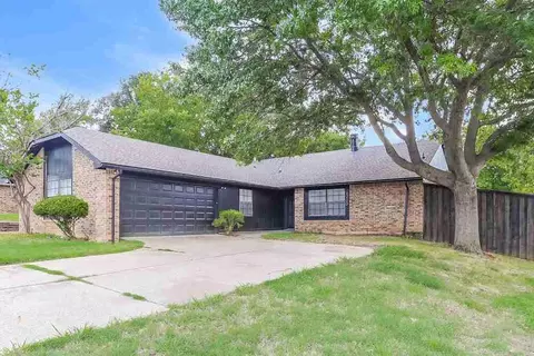 4200 Cranbrook Dr, Arlington, TX 76016