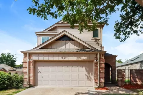 1901 Realistic Dr, Bedford, TX 76021