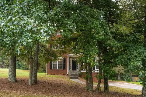 1307 Highfield Dr, Lawrenceville, GA 30043