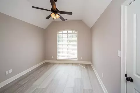 1406 Lake Front Dr E, Hernando, MS 38632 photo 14