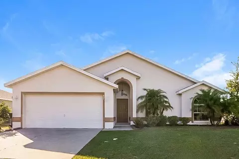 827 Summer Glen Dr, Winter Haven, FL 33880