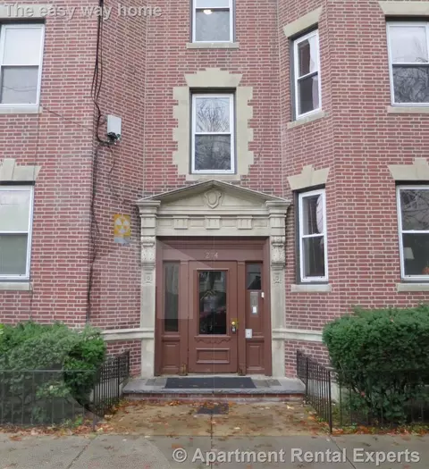 274 Brookline St #1l, Cambridge, MA 02139
