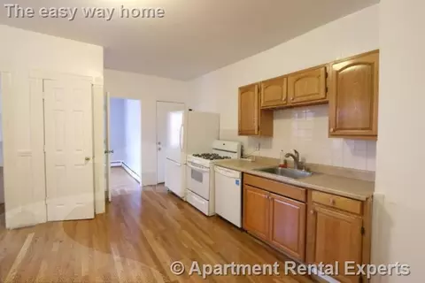 117 Harvard St #3, Cambridge, MA 02139