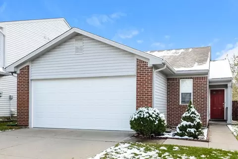 537 Meadows Edge Ln, Indianapolis, IN 46217