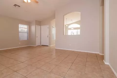 72 N Cholla St, Gilbert, AZ 85233 photo 5