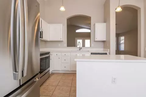 72 N Cholla St, Gilbert, AZ 85233 photo 8