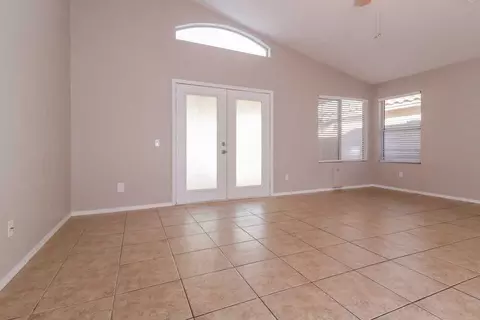 72 N Cholla St, Gilbert, AZ 85233 photo 4