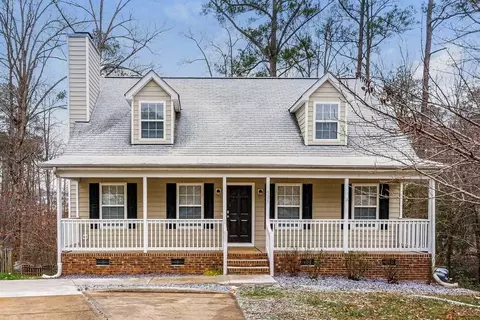 525 Hidden Cellars Dr, Holly Springs, NC 27540