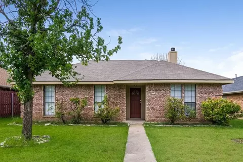 3315 Kellie St, Sachse, TX 75048