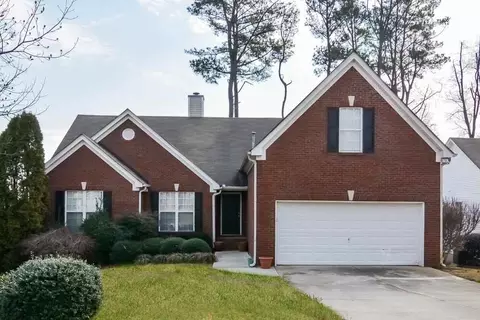 230 Cedarhurst Rd, Lawrenceville, GA 30045