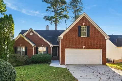 230 Cedarhurst Rd, Lawrenceville, GA 30045