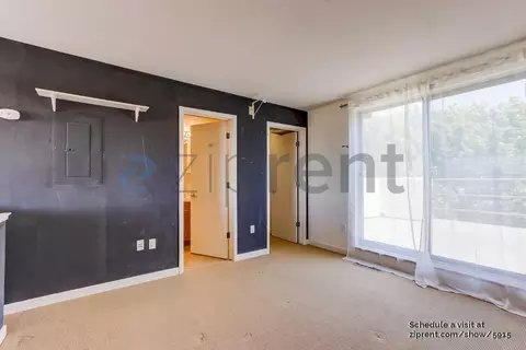 403 Liquid Sugar Dr, Emeryville, CA 94608