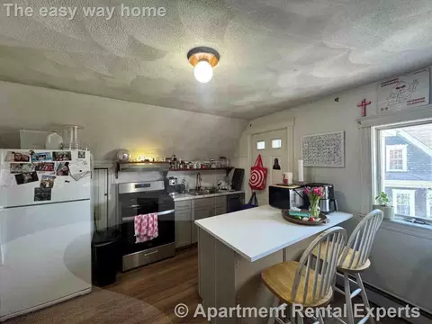 128 Boston Ave #3, Somerville, MA 02144