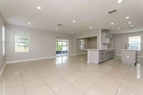 4911 Windbourne Way, Saint Cloud, FL 34772 photo 4