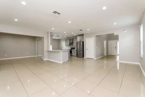4911 Windbourne Way, Saint Cloud, FL 34772 photo 5