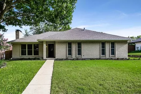 708 Village Green Dr, Rockwall, TX 75087