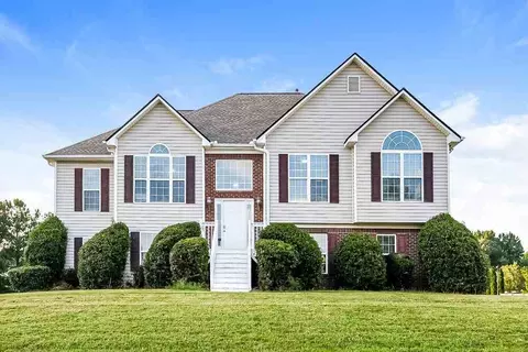 108 Bramlett Meadows Dr, Douglasville, GA 30134