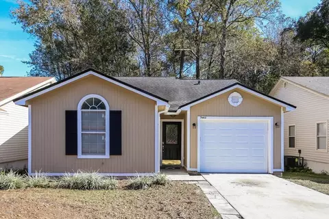 7862 Aquarius Cir S, Jacksonville, FL 32216