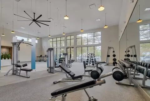 4707 Staggerbrush Rd #384, Austin, TX 78749