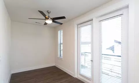 607 W St Johns Ave #673, Austin, TX 78752