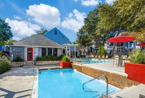 1076 Mearns Meadow Blvd #523, Austin, TX 78758