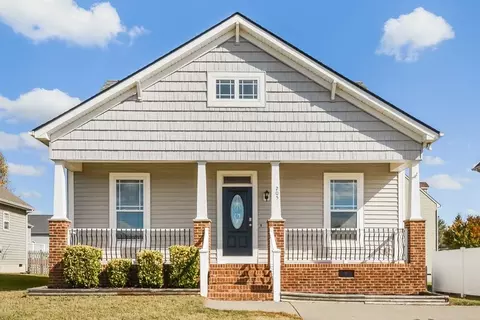 205 Houston Ln, Clayton, NC 27527