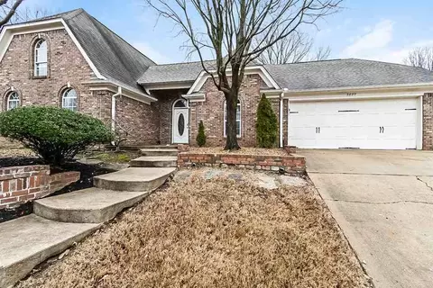 5899 Michaelson Dr, Olive Branch, MS 38654