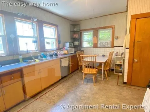 44 Paulina St #1, Somerville, MA 02144