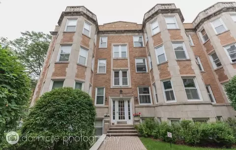 863 W Cornelia Ave #2, Chicago, IL 60657