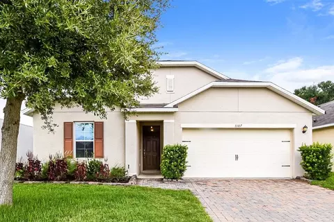 3387 Landing Vw, Tavares, FL 32778