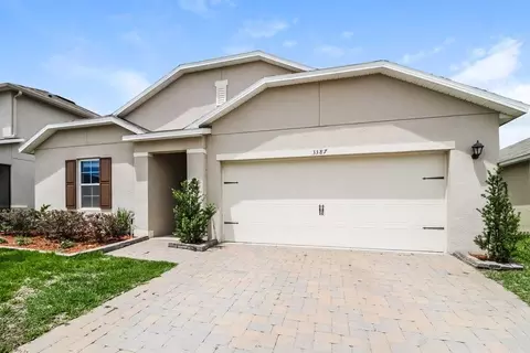 3387 Landing Vw, Tavares, FL 32778