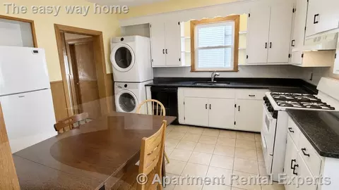 131 Rindge Ave #1, Cambridge, MA 02140