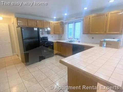66 Cedar St, Somerville, MA 02143