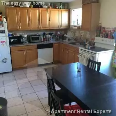 243 Highland Ave #2, Somerville, MA 02143