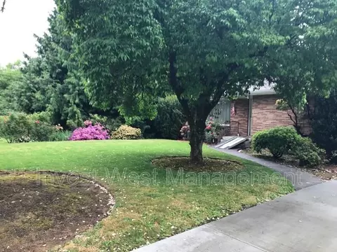 4601 NW Washington St #C, Vancouver, WA 98663