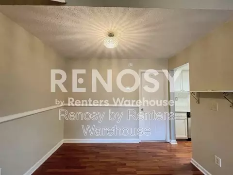 445 Falling Ln, Virginia Beach, VA 23454