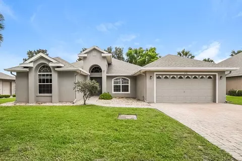 4749 Abaco Dr, Tavares, FL 32778
