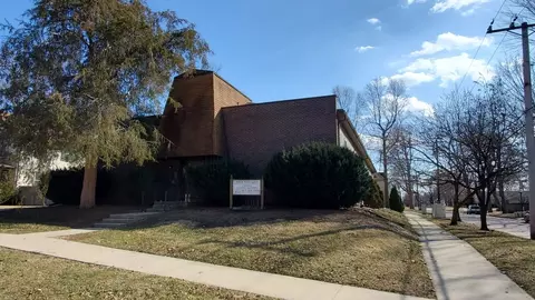 515 W Washington St #11, Champaign, IL 61820